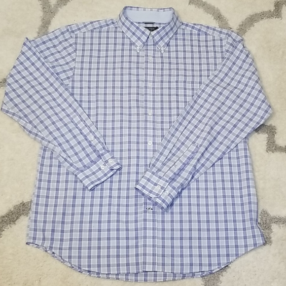 Nautica Other - Nautica Plaid A Bit Trimmer Button Up Shir